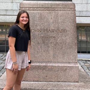 Meet your Posher, Sarah